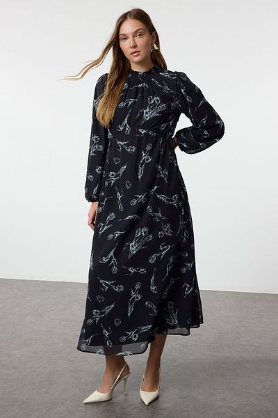 Trendyol Modest Tmavě modré šifonové tkané šaty s květinovým vzorem Tctaw25Eb00105