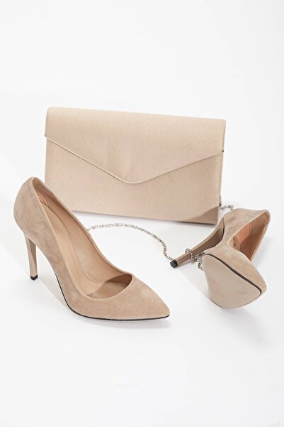 GULT طقم نسائي بكعب عالٍ رفيع وحقيبة من جلد الغزال البني