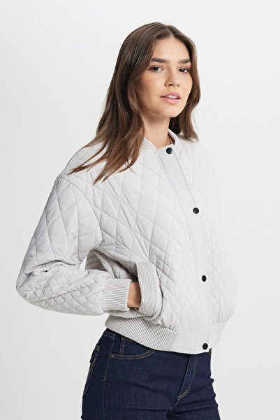 WRANGLER Loose Fit Relaxed Cut Women's Gray Bomber Jacket with Quilted Detail