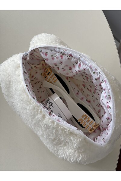 Punchiess Біла плюшева косметичка