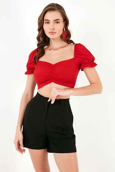 Lela Slim Fit Gather Detailed Heart Collar Crop Blouse BLUZ5865601