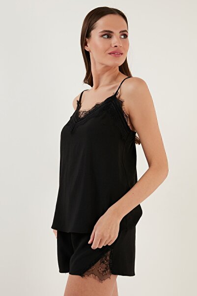 Lela Set de pijama mini cu bretele din dantelă cu decolteu în V și pantaloni scurți Set de pijama 6110300