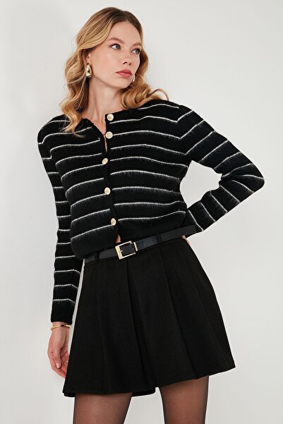 Lela Standart Fit Çizgili Yumuşak Dokulu Crop Triko Hırka Hırka 4615551