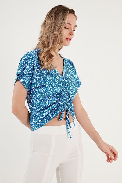 Lela Patterned Gathered Front V-Neck Crop Blouse BLUZ5864486Y4