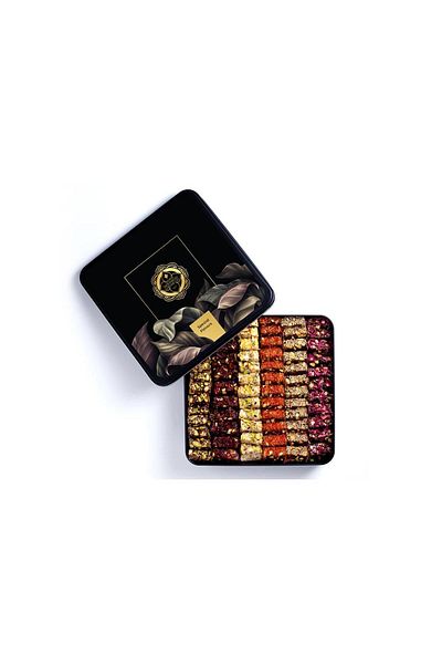 MEŞHUR SAFRANBOLU LOKUMCUSU 1080 Gr. Mixed Wick Turkish Delight in Metal Box - Gift