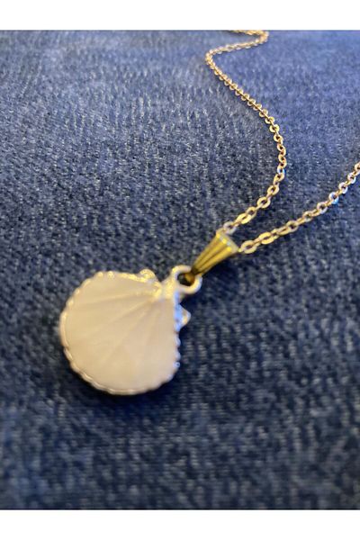 SWORDS CONCEPT Sea Shell Cream Color Women's Necklace