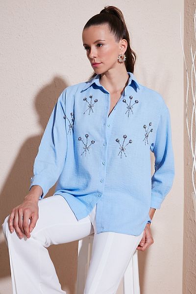 Lela Cămașă de vară cu detaliu în formă de piatră strălucitoare - SHIRT6113615