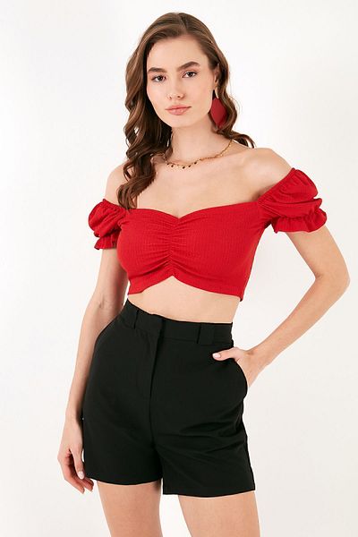 Lela Slim Fit Gather Detailed Heart Collar Crop Blouse BLUZ5865601