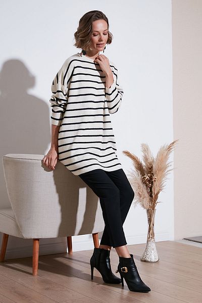 Lela Crew Neck Striped Knitwear Sweater - Modest 4616161