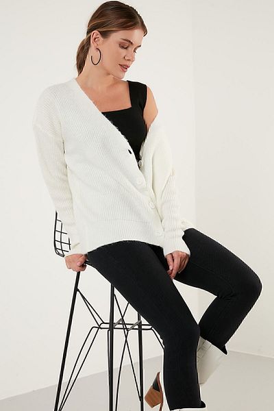 Lela Buttoned V-Neck Knitted Cardigan Women's Cardigan 6310005
