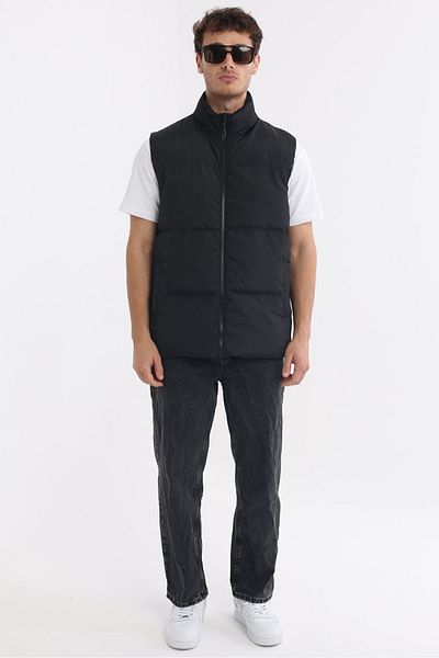 D1fference Black Inflatable Vest - Men's, Windproof and Lined