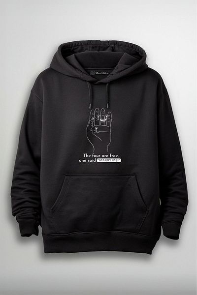 SM Satranç Medya Fingers Marry Me Unisex White Hoodie - Μπροστινό τύπωμα, τα τέσσερα είναι δωρεάν, είπε ένας Marry Me