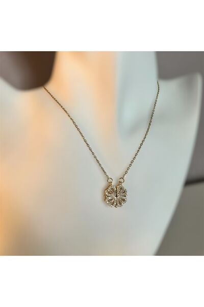 Store Taşlı Yonca Gold Çelik Kolye