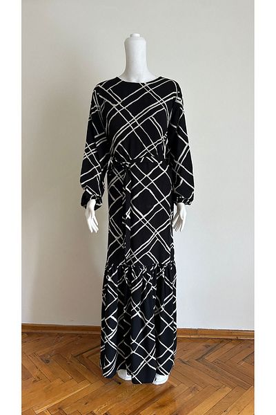 GİZGİYİM Black and White Patterned Viscose Frilled Hijab Dress Plus Size