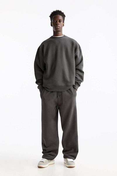 Pull & Bear Jogger Pants and Sweatshirt Sweatpants Set