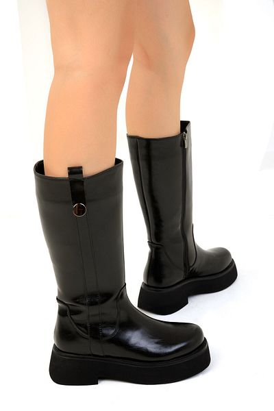 SOHO Women's Black Boots - Model 19697