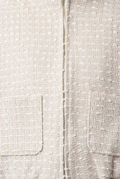 Trendyol Collection Oversize Ecru Tweed Bomber Jacket – tenký model TWOAW25MO00194