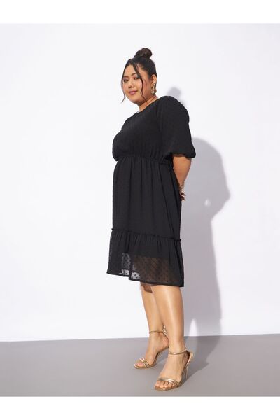 Sassafras By Styli Plus Dobby Round Neck A-Line Midi Dress