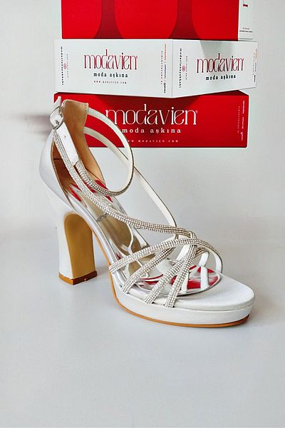 Modavien Pantofi de dama argintii 10 cm satin stone cu platforma