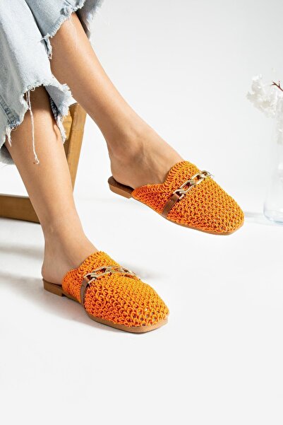 Glenz Women's Closed Front Embroidery Chain Knitted Slippers TS1160