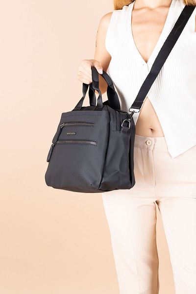 Getcho Bonar Women's Black Cross Strap Handbag with Large Volume Zippered Pocket Suitable for Daily Use