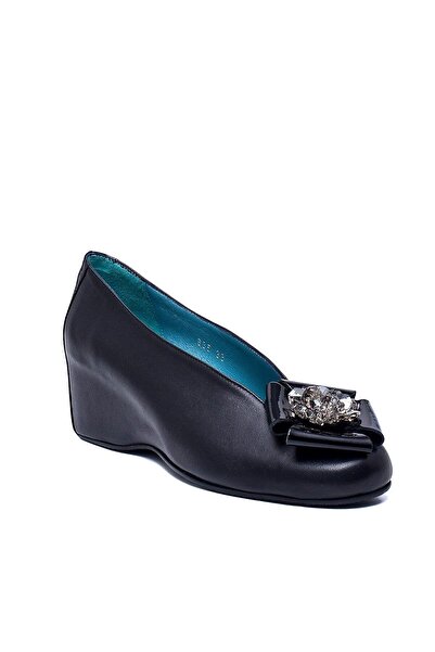 Sofia Baldi Gives Black Leather Women's Padded Heel