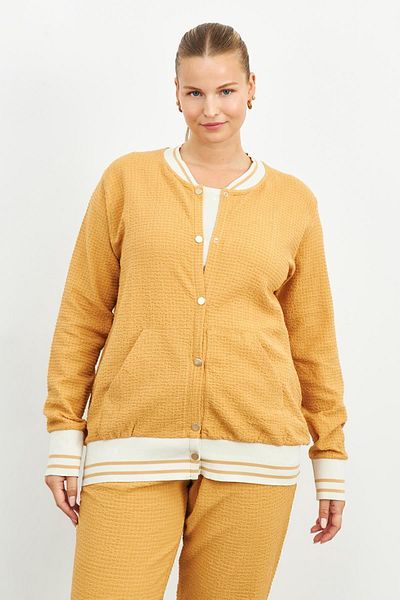 Curly MUSTARD TEXTURED BOMBER JACKET