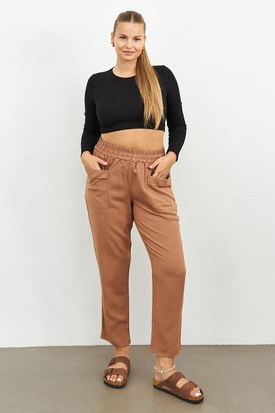 Curly Παντελόνι από λινό Camel με πολλές τσέπες