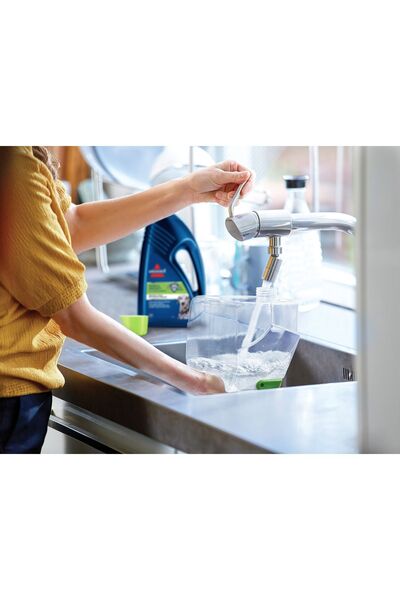 Bissell Spotclean Pet Pro Evcil Hayvanlı Evlere Özel Halı - Koltuk Yıkama Ve Leke Çıkarma Makinesi