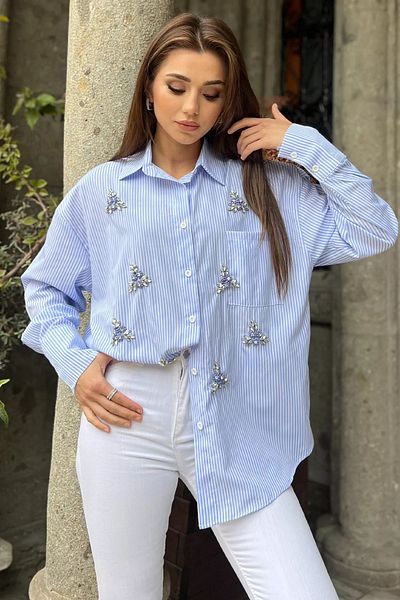 GÜLSELİ Cămașă de damă cu dungi albastre și albe cu model floral