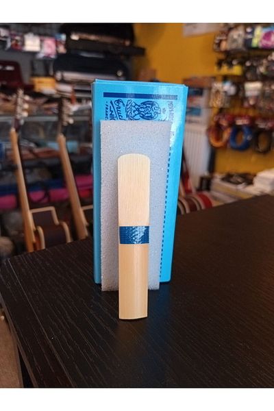 PUANDORG 1 Piece Blue Belt Rigotti Clarinet Reed Hot and Swing No: 1.5 (with Teeth Rubber Gift)