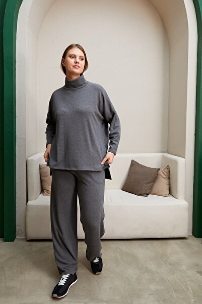 Curly Anthracite Stand Collar Knitwear Blouse