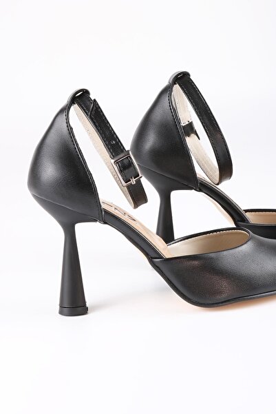 Glenz Kadın Stiletto Sivri Bilekten Tokalı Topuklu Ayakkabı Ts1137