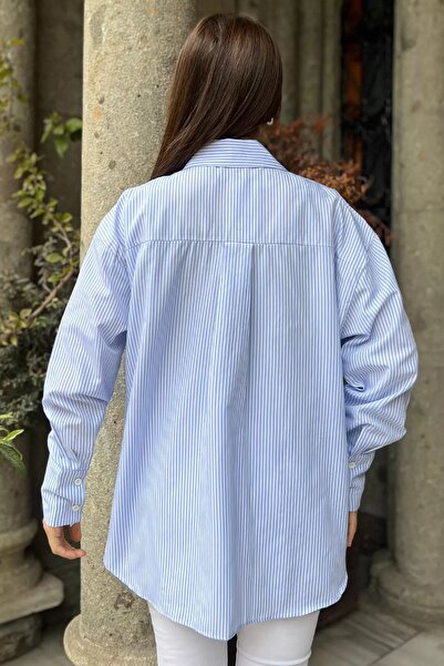 GÜLSELİ Cămașă de damă cu dungi albastre și albe cu model floral