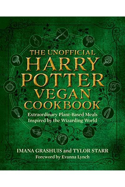 Macmillan Distribution The Unofficial Harry Potter Vegan Cookbook Extraordinary Plantbased Meals Inspired By The Wizardin