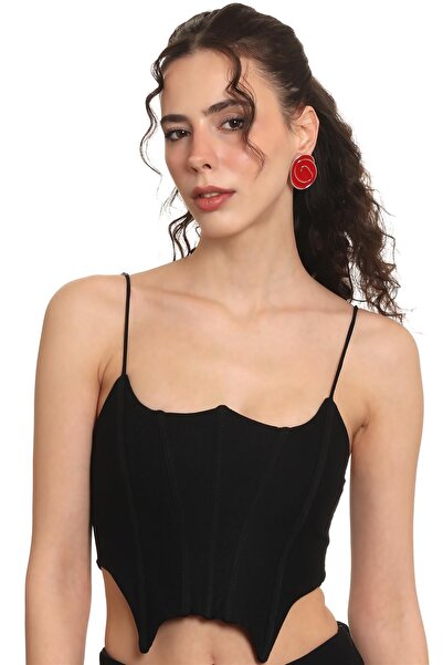 LABALABA Kadın Gümüş Renk Lak Kaplama Çivili Model Kırmızı Mineli Küpe