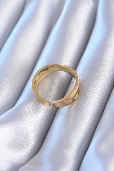 Neiçin Golden Zircon Roman Numeral Delicate Finger Ring