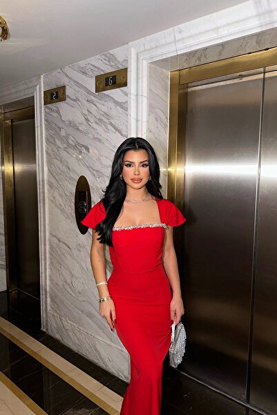 Eyyo Μακρύ φόρεμα με λεπτομέρεια από κόκκινη πέτρα - Ate-0841