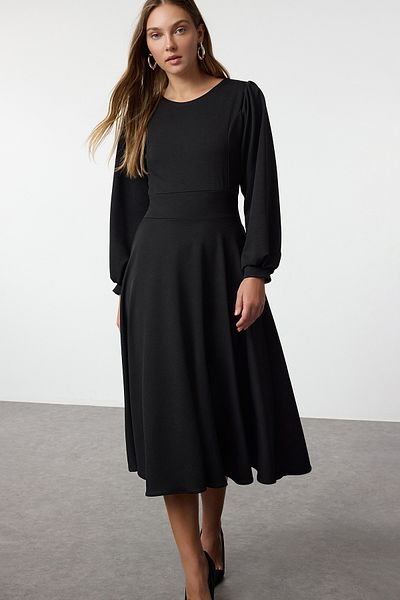 Trendyol Collection Černý zip s balónkem s rukávem sukně volánkový midi pletené šaty Twoaw25El00509