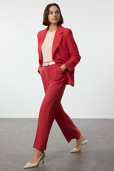 Trendyol Collection Red Limited Edition egyenes/egyenes kivágású, hajtogatott szövet nadrág TWOAW23PL00401