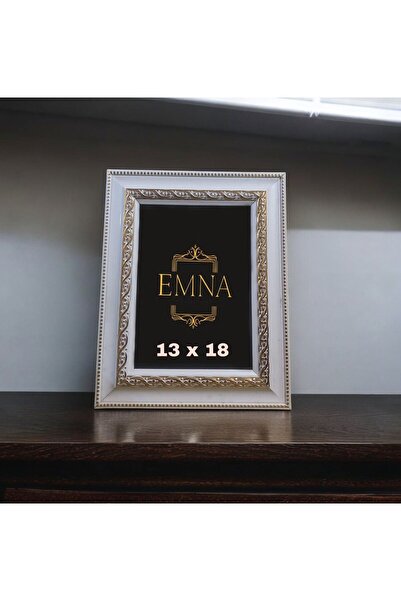 FRAMEHOME Fotoğraf Çerçevesi AltınDesenli 13x18 Cm Beyaz Çerçeve GerçekCamlı Masaüstü Ayaklı Duvara Asılabilir