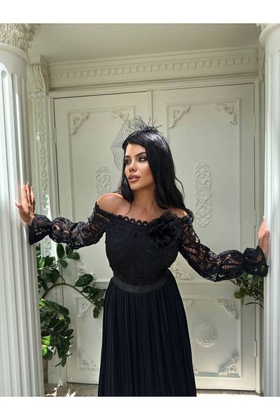 1Moda1Tarz Φόρεμα με πλισέ σχέδιο με αξεσουάρ μαύρο δαντέλα τριαντάφυλλο - Εισαγόμενο ύφασμα