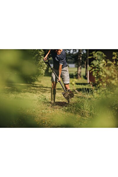 FiSKARS Ergonomik Siyah Kürek (Düz Uçlu)