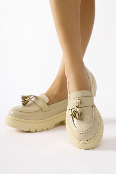 Limoya Linni Nud, Beige Wrinkled Patent Leather Tasseled Moccasin, Women's Loafer Shoes
