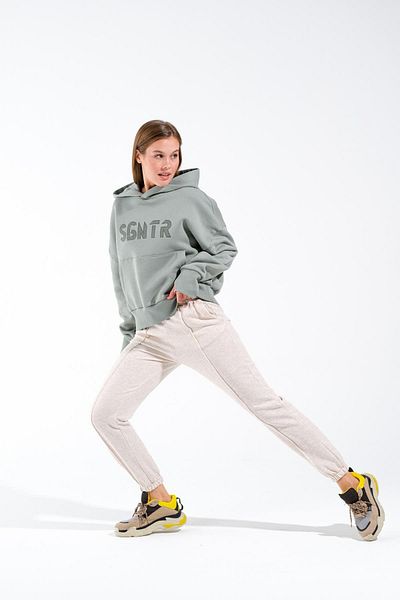 Signature Style 724902 _ Jogger Sweatpants με τσέπες και ελαστικά πόδια
