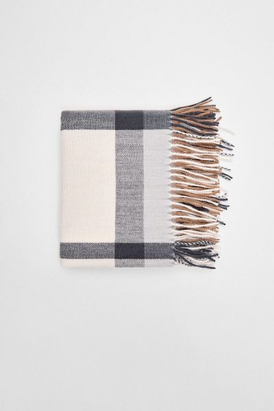 Stradivarius Checked Scarf with Tassels