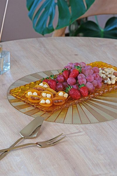 Glore Yellow Boat Plate