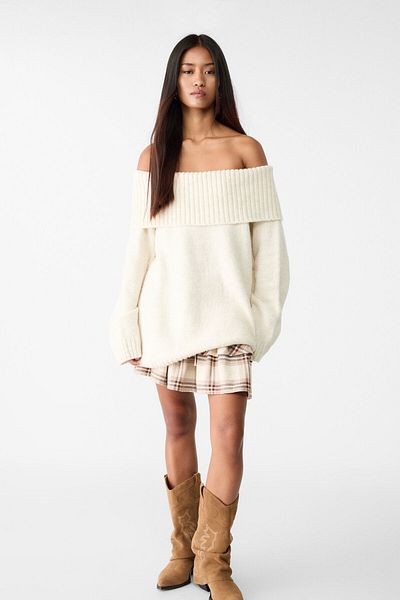 Stradivarius Open Shoulder Knitwear Sweater