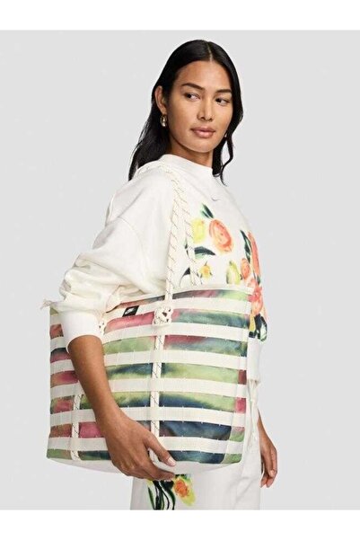 Nike Artist Collection Anna Deller-Yee RPM Tote Kadın Çantası