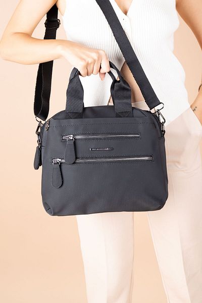 Getcho Bonar Women's Black Cross Strap Handbag with Large Volume Zippered Pocket Suitable for Daily Use